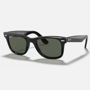 Ray-Ban Original Wayfarer Classic Sunglasses – Black w/ Green Lenses